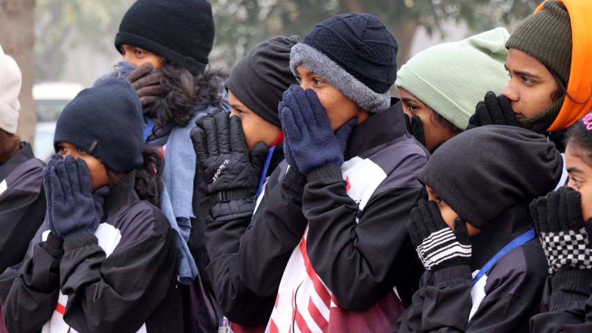 Schools Closed in East Champaran Due to Severe Cold Wave